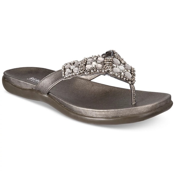 NEW   Kenneth Cole Reaction Glam-athon Thong Flat Sandal Pewter Silver 9M NWOT - Picture 1 of 3